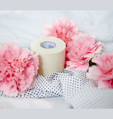 Großes Schaumtape zum Abkleben der unteren Wimpern 5 m x 5 cm